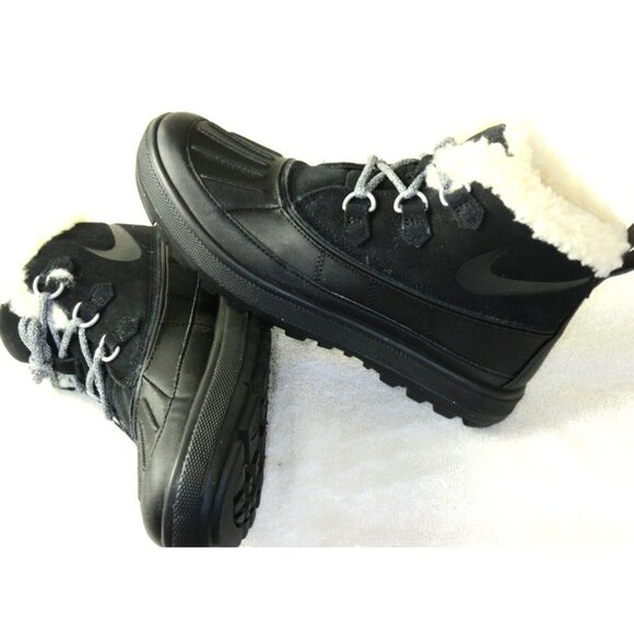 Women's Nike Woodside Chukka 2 All Weather Boots Black Anthracite Sizes NIB - Picture 6 of 6